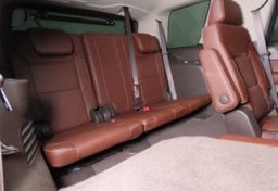 2019 Chevrolet Tahoe Premier - Image 27