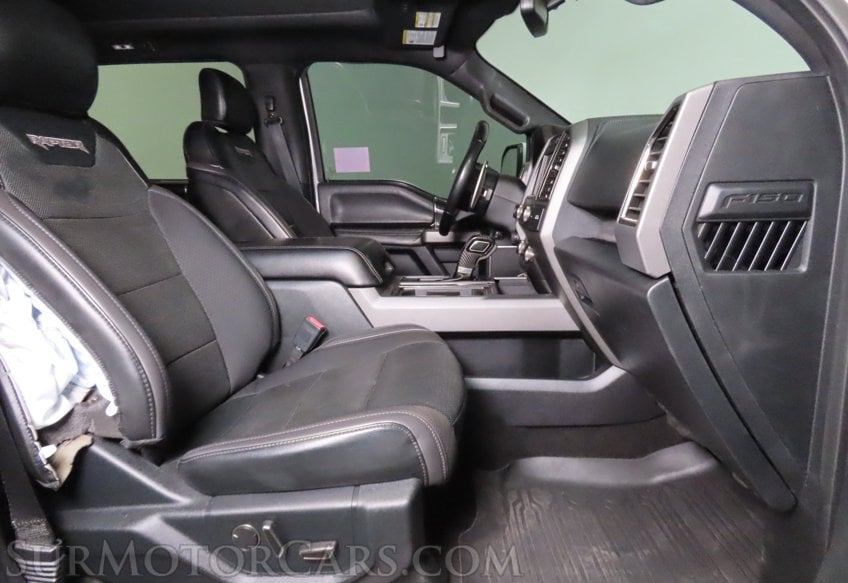 2019 Ford F-150 Raptor - Image 32