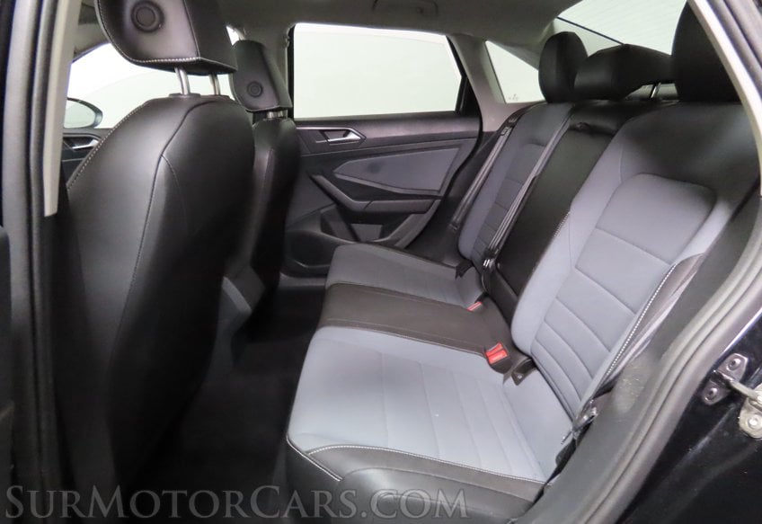 2025 Volkswagen Jetta - Image 29