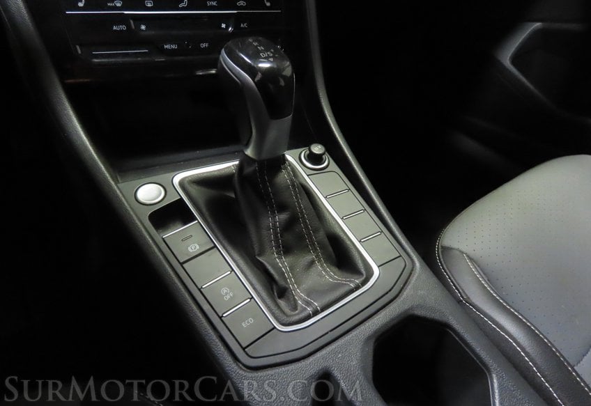 2025 Volkswagen Jetta - Image 36