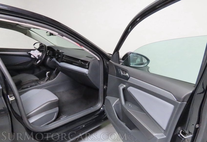 2025 Volkswagen Jetta - Image 20