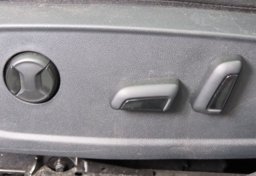 2025 Volkswagen Jetta - Image 42