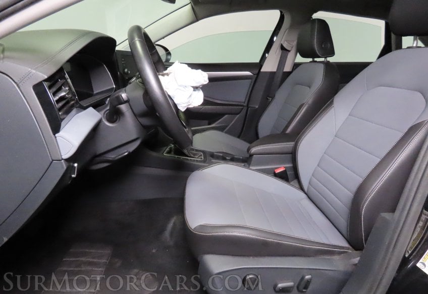 2025 Volkswagen Jetta - Image 27