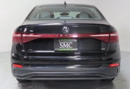 2025 Volkswagen Jetta - Image 11