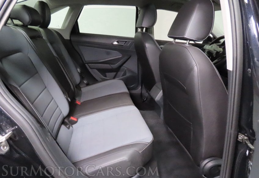 2025 Volkswagen Jetta - Image 30