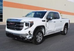 2025 GMC Sierra 1500 - Image 4