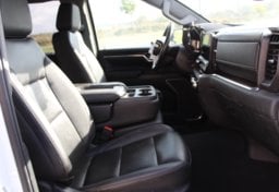 2025 GMC Sierra 1500 - Image 35