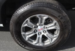 2025 GMC Sierra 1500 - Image 31