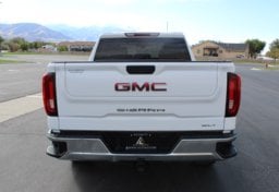 2025 GMC Sierra 1500 - Image 11