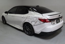 2025 Toyota Camry AWD HYBRID XSE - Image 8