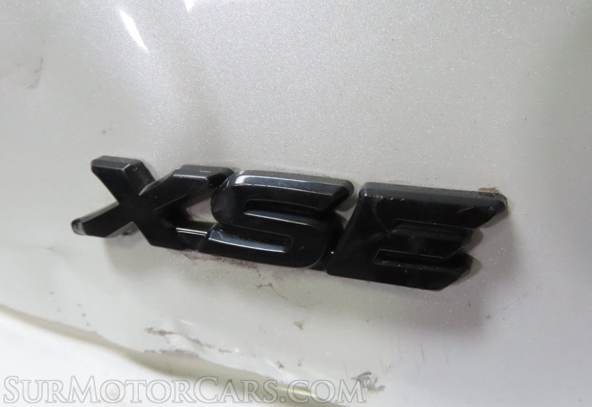 2025 Toyota Camry AWD HYBRID XSE - Image 18