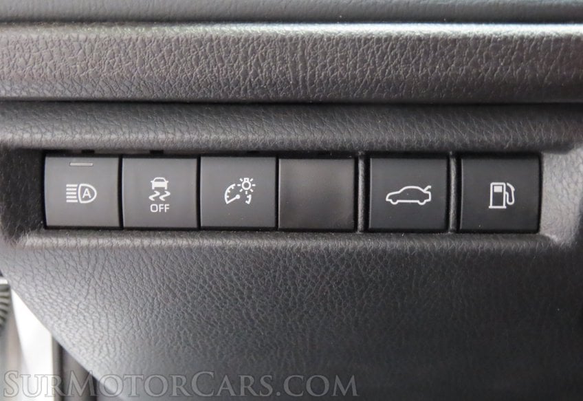 2025 Toyota Camry AWD HYBRID XSE - Image 41