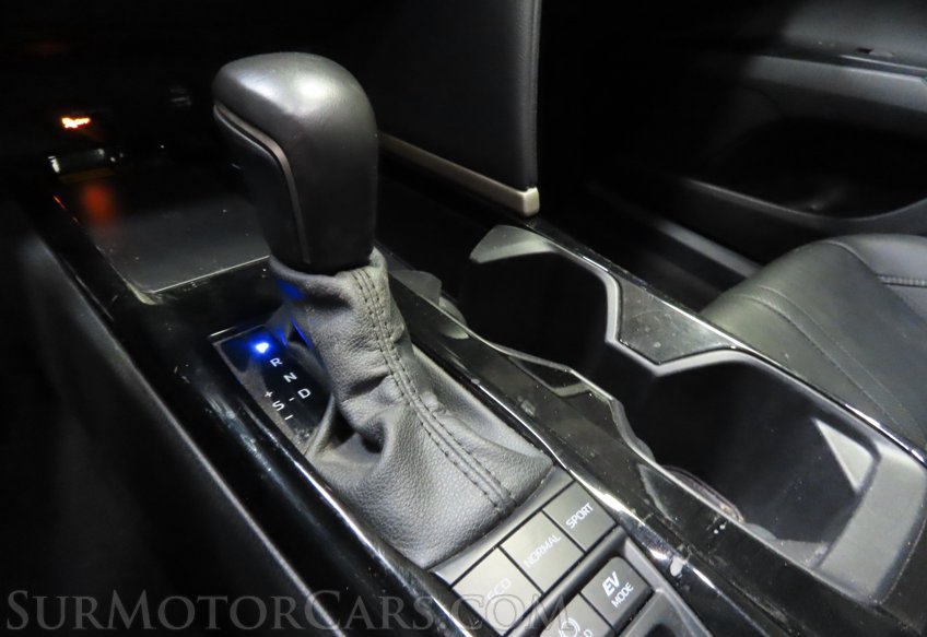 2025 Toyota Camry AWD HYBRID XSE - Image 42