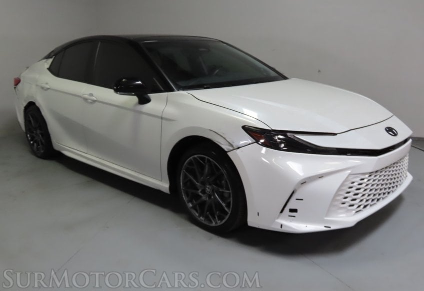 2025 Toyota Camry AWD HYBRID XSE - Image 2