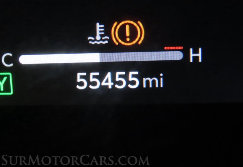 2025 Toyota Camry AWD HYBRID XSE - Image 38