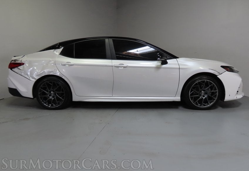 2025 Toyota Camry AWD HYBRID XSE - Image 5