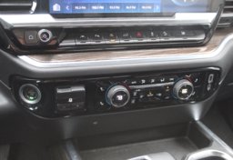 2022 Chevrolet Silverado 1500 - Image 69