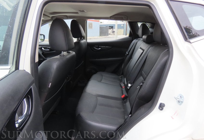 2017 Nissan Rogue Sport - Image 21