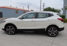 2017 Nissan Rogue Sport - Image 6