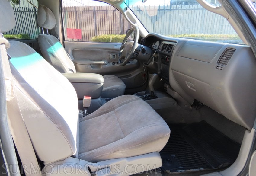 2003 Toyota Tacoma - Image 29