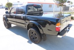 2003 Toyota Tacoma - Image 10