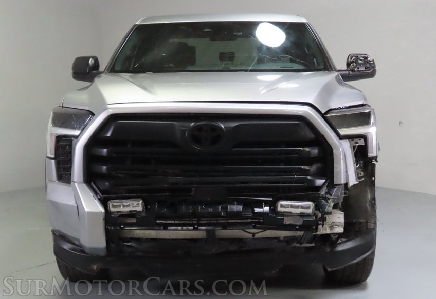 2025 Toyota Tundra SR5 - Image 12