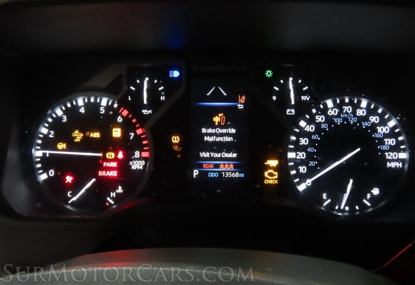 2025 Toyota Tundra SR5 - Image 28