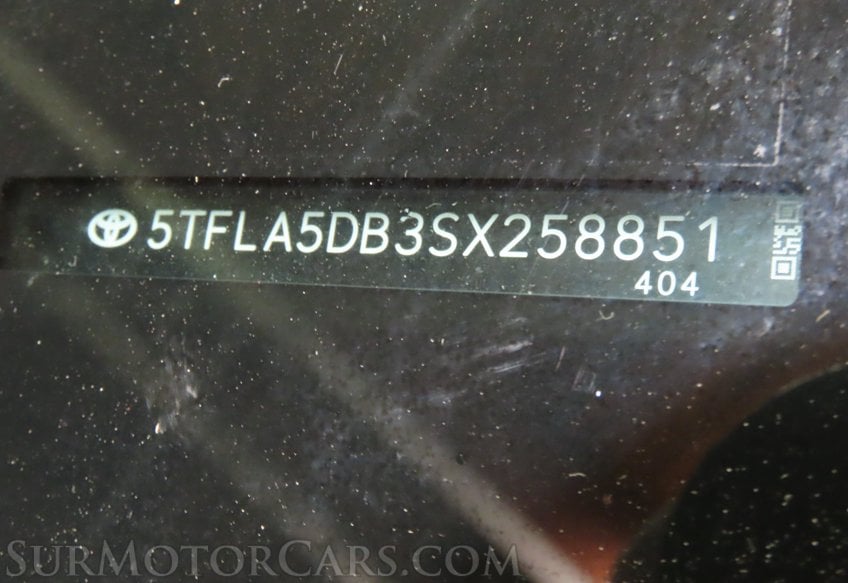 2025 Toyota Tundra SR5 - Image 42