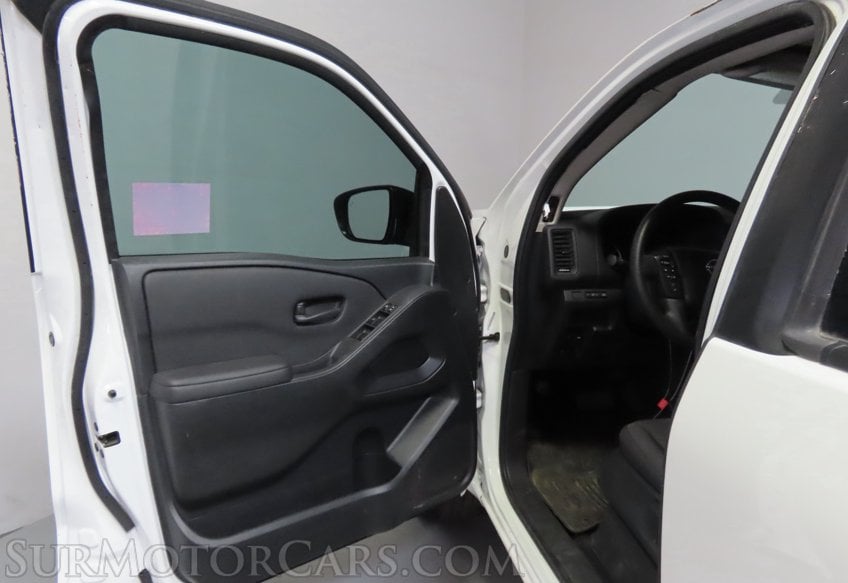 2024 Nissan Frontier S - Image 15
