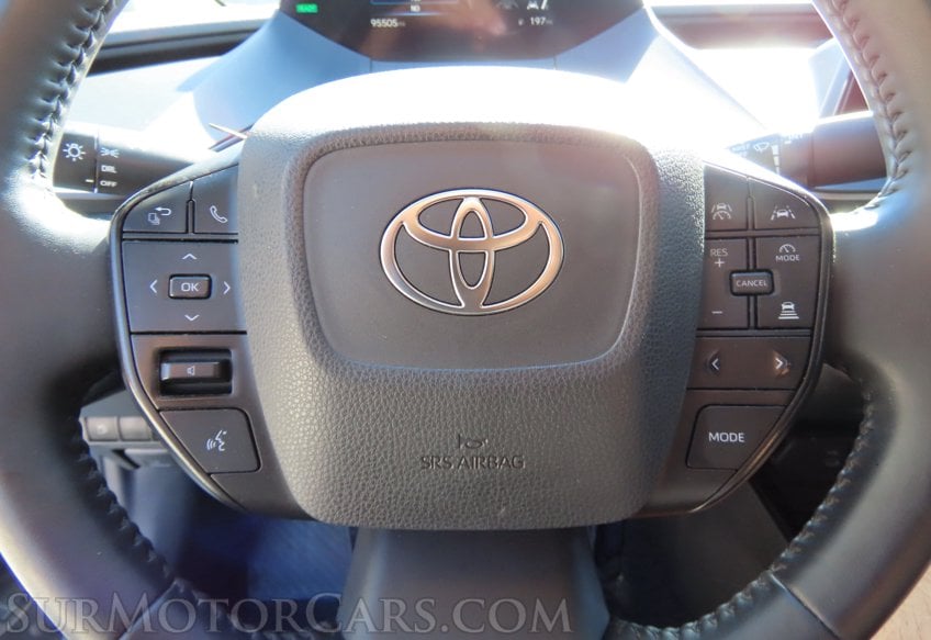 2024 Toyota Prius LE - Image 24