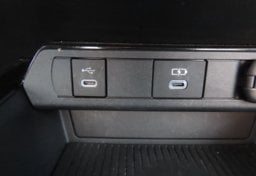2024 Toyota Prius LE - Image 18