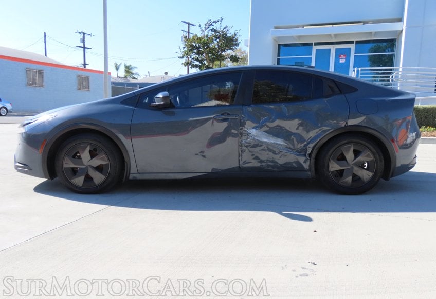 2024 Toyota Prius LE - Image 5
