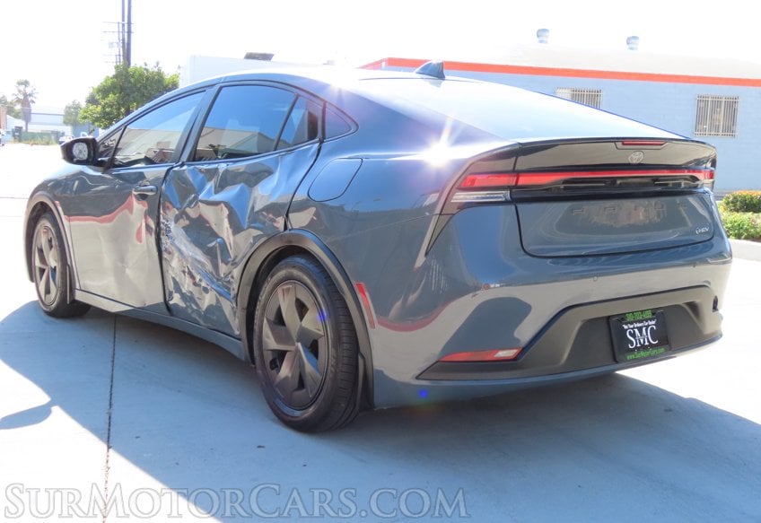2024 Toyota Prius LE - Image 6