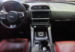 2017 Jaguar F-PACE  35t R-Sport - Image 23