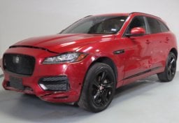 2017 Jaguar F-PACE  35t R-Sport - Image 3