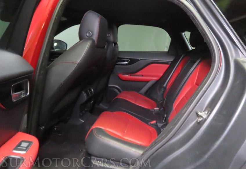 2017 Jaguar F-PACE  35t R-Sport - Image 21