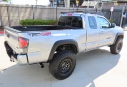2020 Toyota Tacoma TRD Off-Road - Image 9
