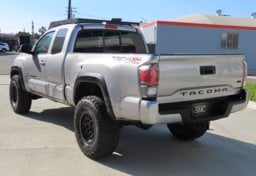 2020 Toyota Tacoma TRD Off-Road - Image 8