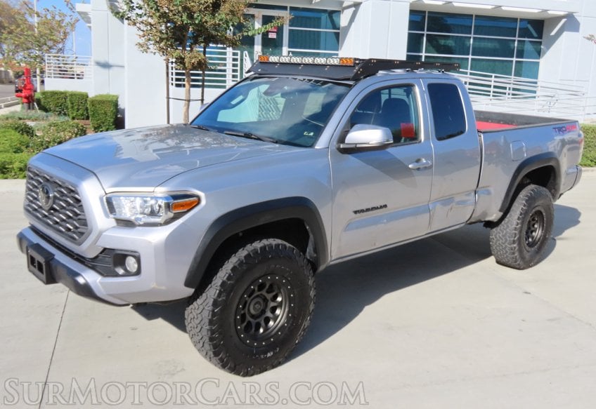 2020 Toyota Tacoma TRD Off-Road - Image 2