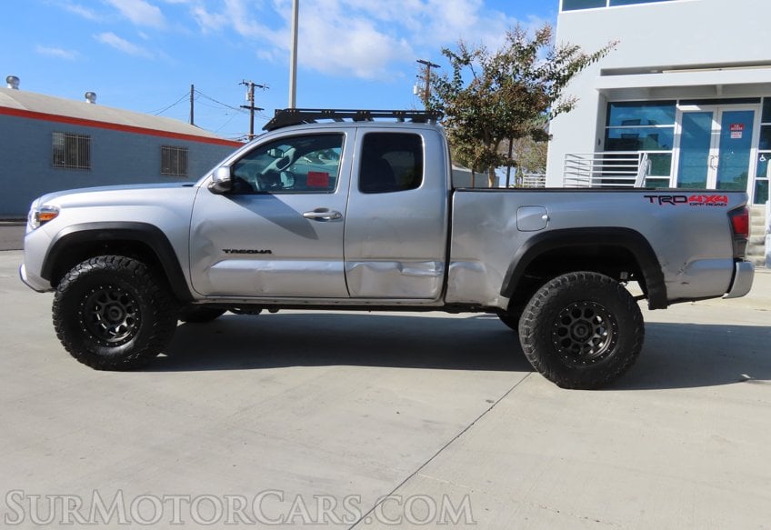 2020 Toyota Tacoma TRD Off-Road - Image 6