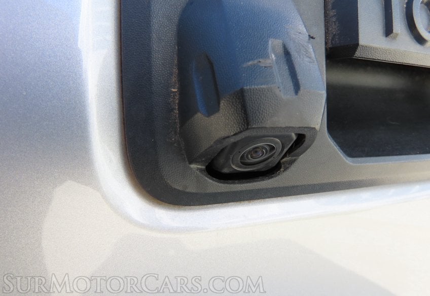 2020 Toyota Tacoma TRD Off-Road - Image 17