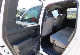 2024 Toyota Tacoma SR5 4x4 - Image 36