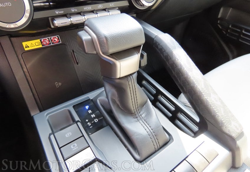 2024 Toyota Tacoma SR5 4x4 - Image 21