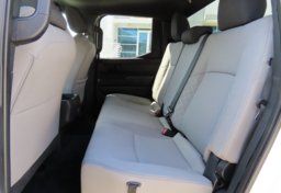 2024 Toyota Tacoma SR5 4x4 - Image 39
