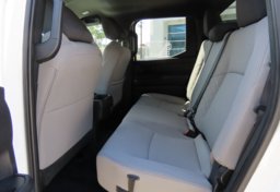 2024 Toyota Tacoma SR5 4x4 - Image 37