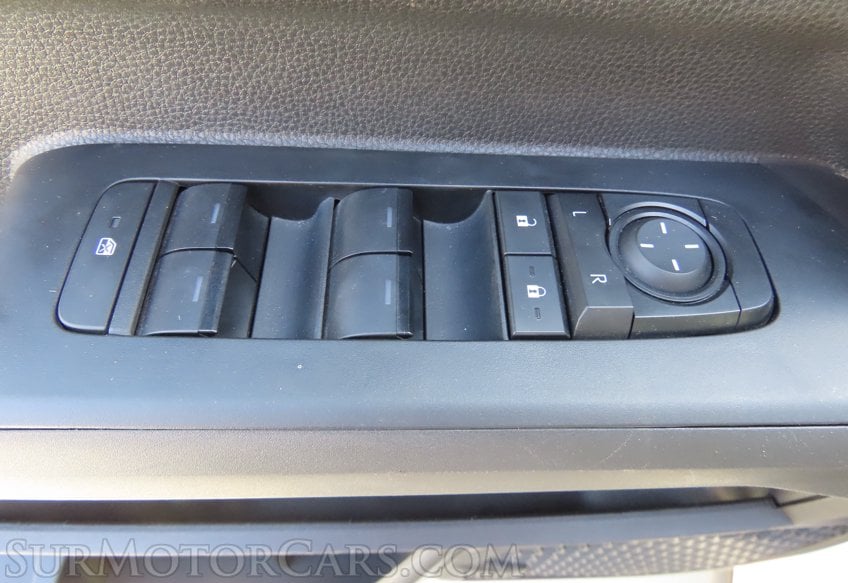 2024 Toyota Tacoma SR5 4x4 - Image 35