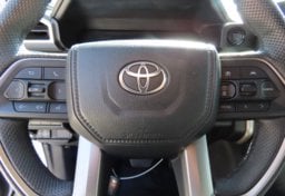 2024 Toyota Tacoma SR5 4x4 - Image 28