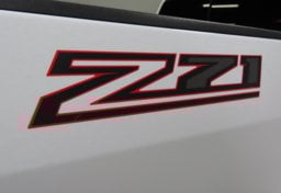 2022 Chevrolet Colorado Z71 - Image 14