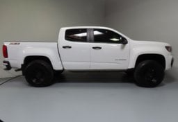 2022 Chevrolet Colorado Z71 - Image 5