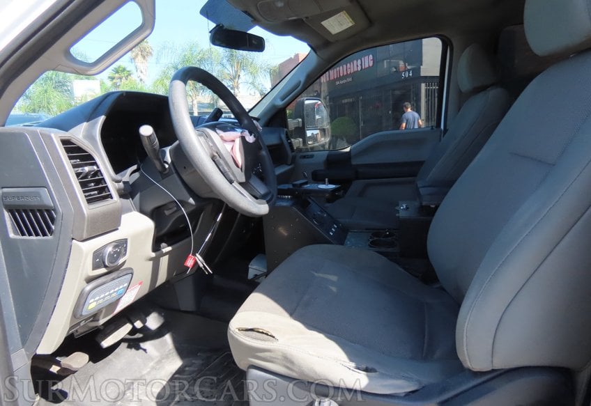 2022 Ford F-250 Super Duty XL - Image 25